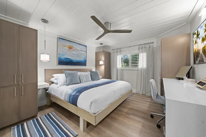 King bedroom suite