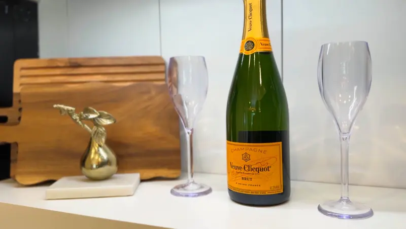 Champagne welcome on the counter
